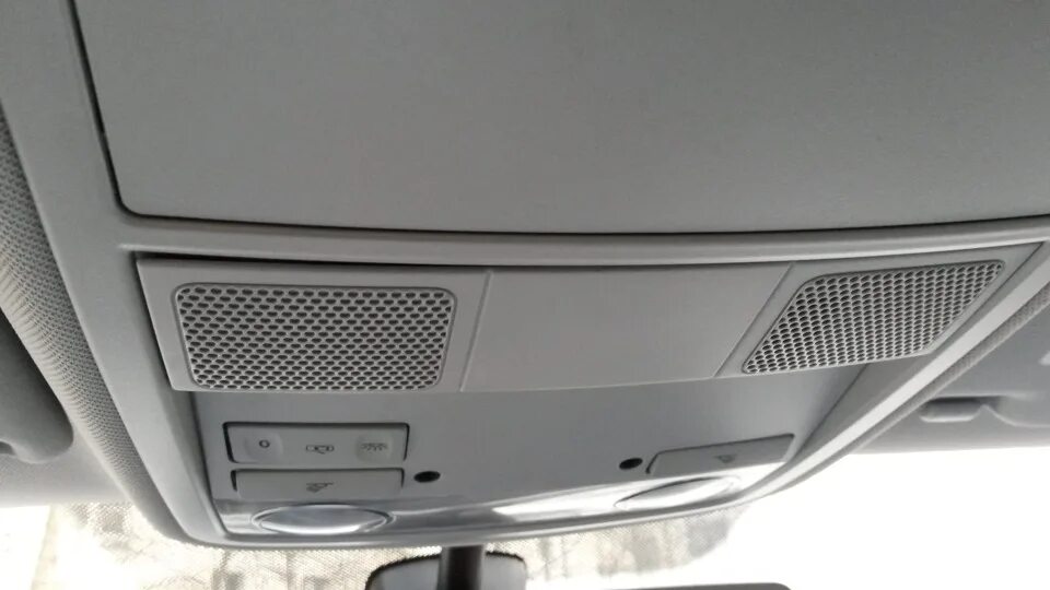 Плафон подсветки салона "Comfortline" - Volkswagen Jetta V, 1,6 л, 2008 года ста