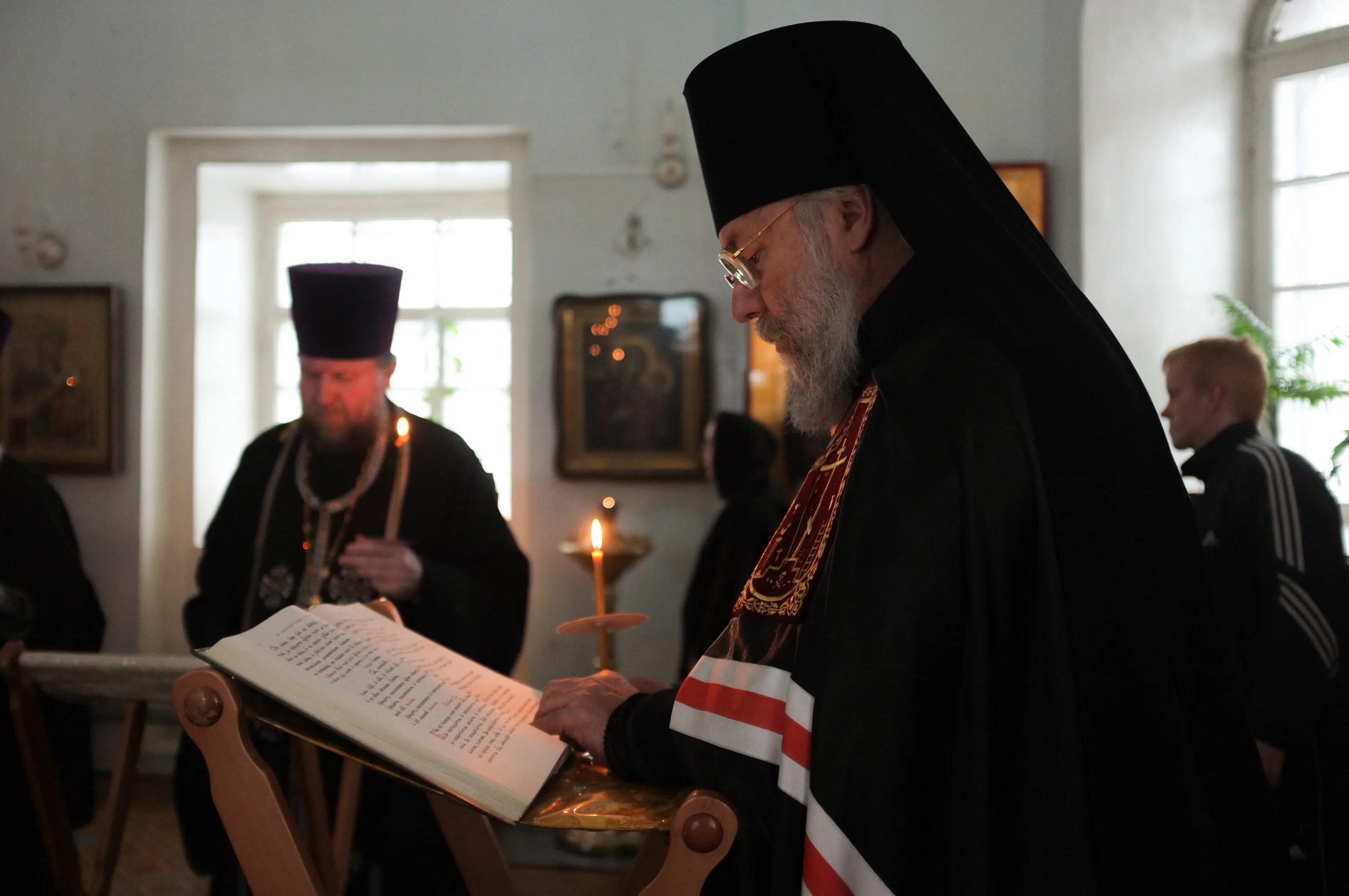 Высказывания исаака сирина. Распятие иисуса на голгофе. Грешник. Грешник. Вернуть бывшую.