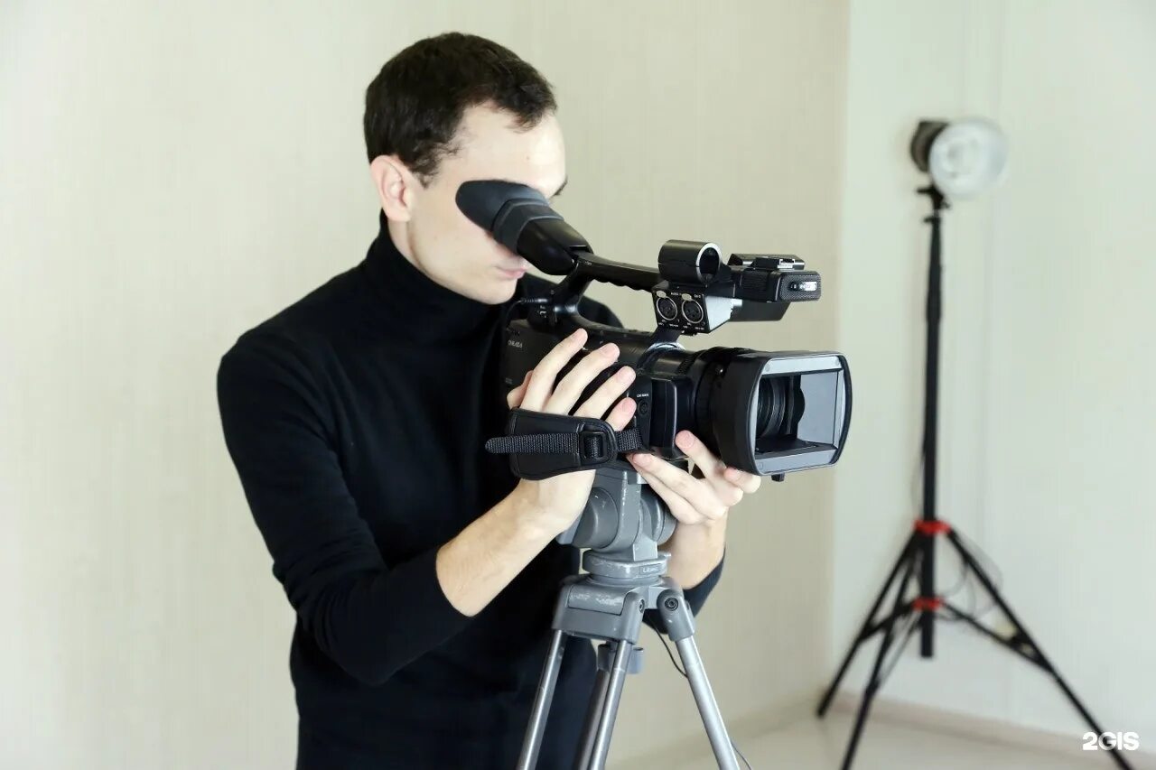 фотоателье красноярск. курсы фотографа красноярск. фотограф обучение. телеведущий фото курсы. фотосалон фотограф.