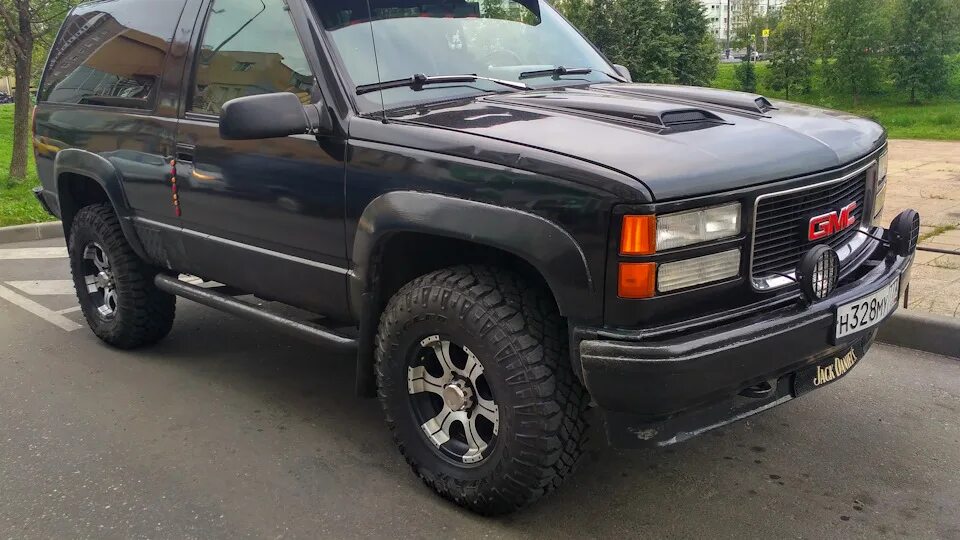 Defender gmc 400. GMC Yukon gmt400. GMC Yukon 400. Chevrolet Yukon 1994. GMC Yukon 1994.