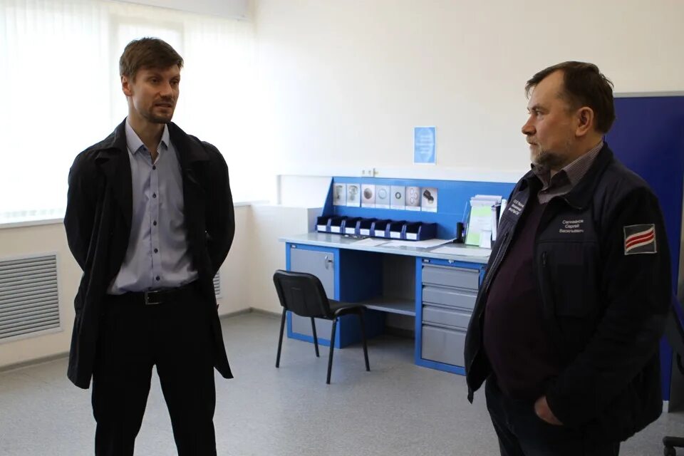 Скания газодизель. Kia sorento prime 2,4 gdi с гбо. Элит газ шефская 3 екатеринбург. Элитгаз. Элитгаз.