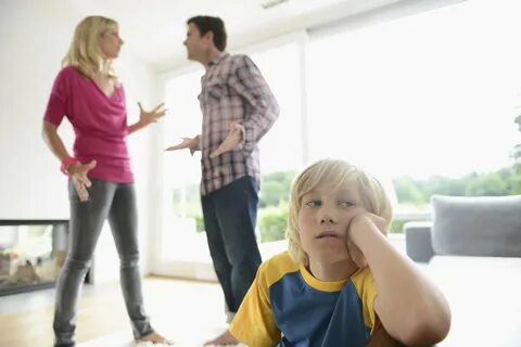 Родители контролируют взрослых детей