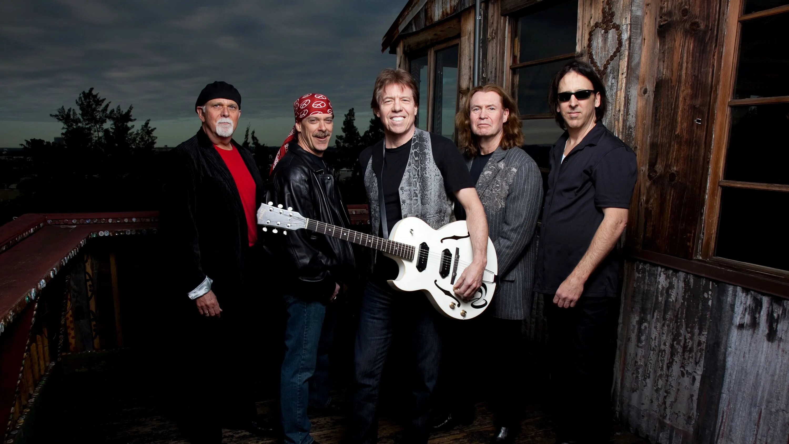 George thorogood bad to the. Bad to the Bone Джордж Торогуд. George Thorogood & the Destroyers - Bad to the Bone. Destroyers группа. George Thorogood & the Destroyers - Haircut.