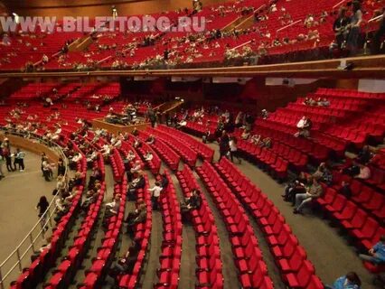 В партере 2000 мест 1200 концертном