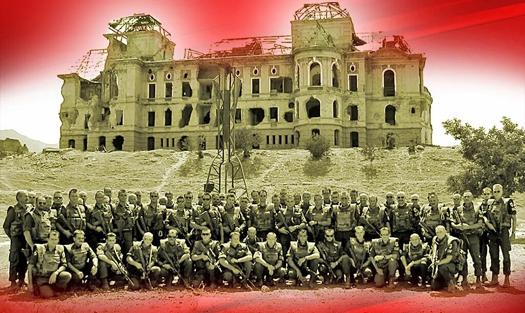 THE RUINS OF DARUL AMAN PALACE AFGANISTAN Desert places, Afghanistan, Ruins