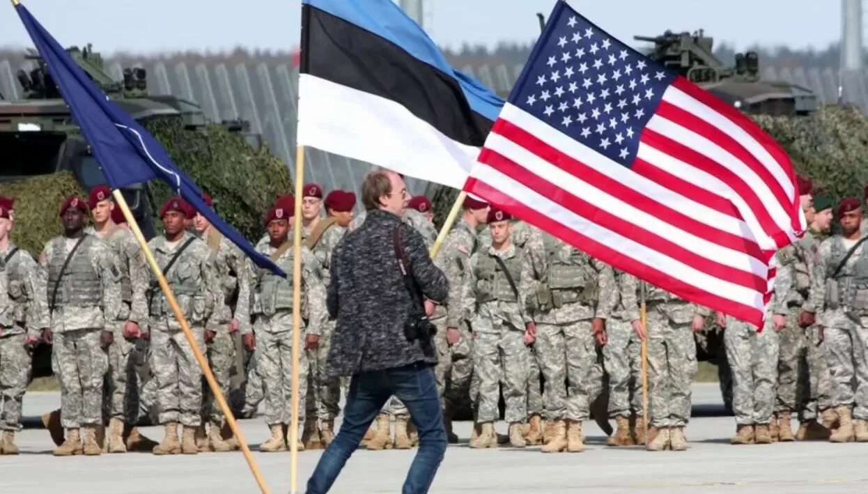 Войска нато высадились. Войска НАТО В Эстонии. НАТО В Прибалтике. База НАТО В Прибалтике. База НАТО В тапа Эстония.