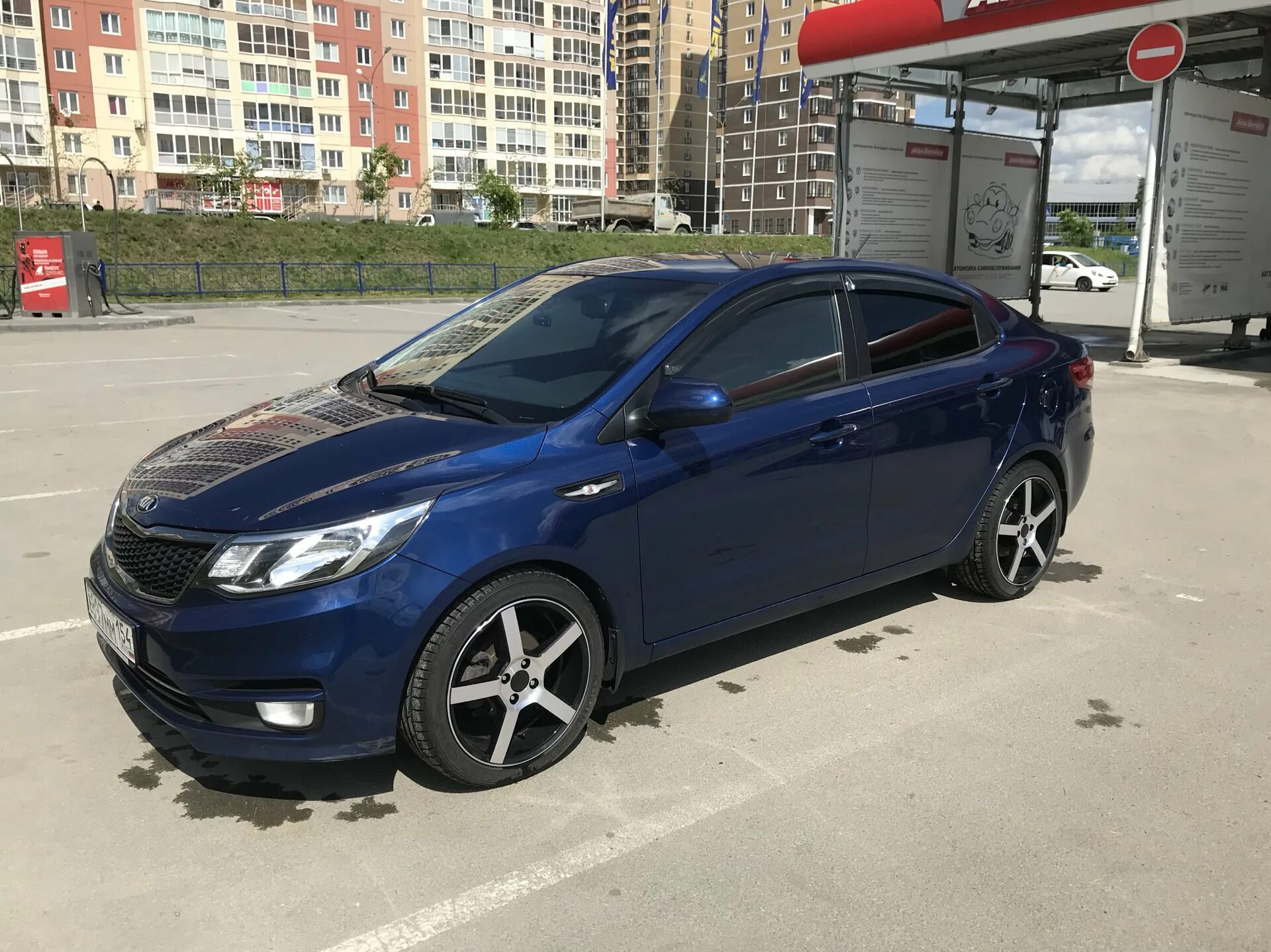 Kia rio 3 r16. 17 диски рио 3. Kia rio 4 205/50/17. Кия рио 4 r17. Kia rio 4 hre r 17.