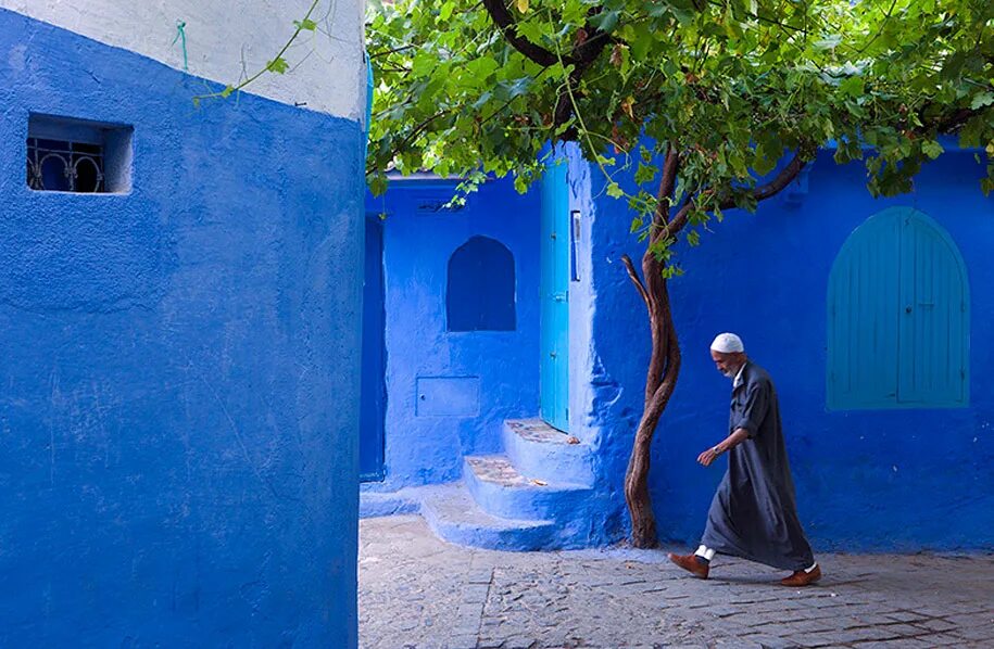 Blue street. Голубой город в Марокко Шефшауэн. Голубой город Шефшауэн (шавен). Голубой город шавен (Шефшауэн), Марокко.. Шефшауэн голубая Жемчужина Марокко.