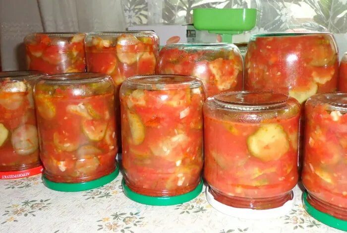 Огурцы с помидорами резанные на зиму. Закуски на зиму самые вкусные из овощей. лечо из огурцов на зиму рецепты. огурцы резанные на зиму самый вкусный рецепт на зиму.
