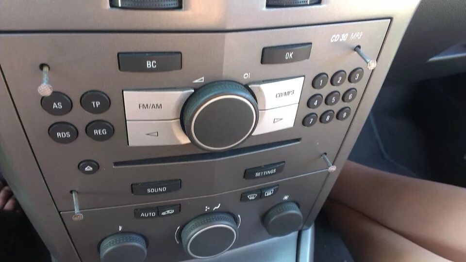 Опель астра как подключить телефон Bluetooth в Астру Opel Astra H GTC, 1,6 л, 2007 года электроника DRIVE2