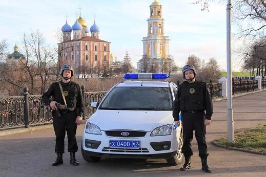 Сотрудники патрульно-постовой службы полиции Рязанской области отмечают свой про