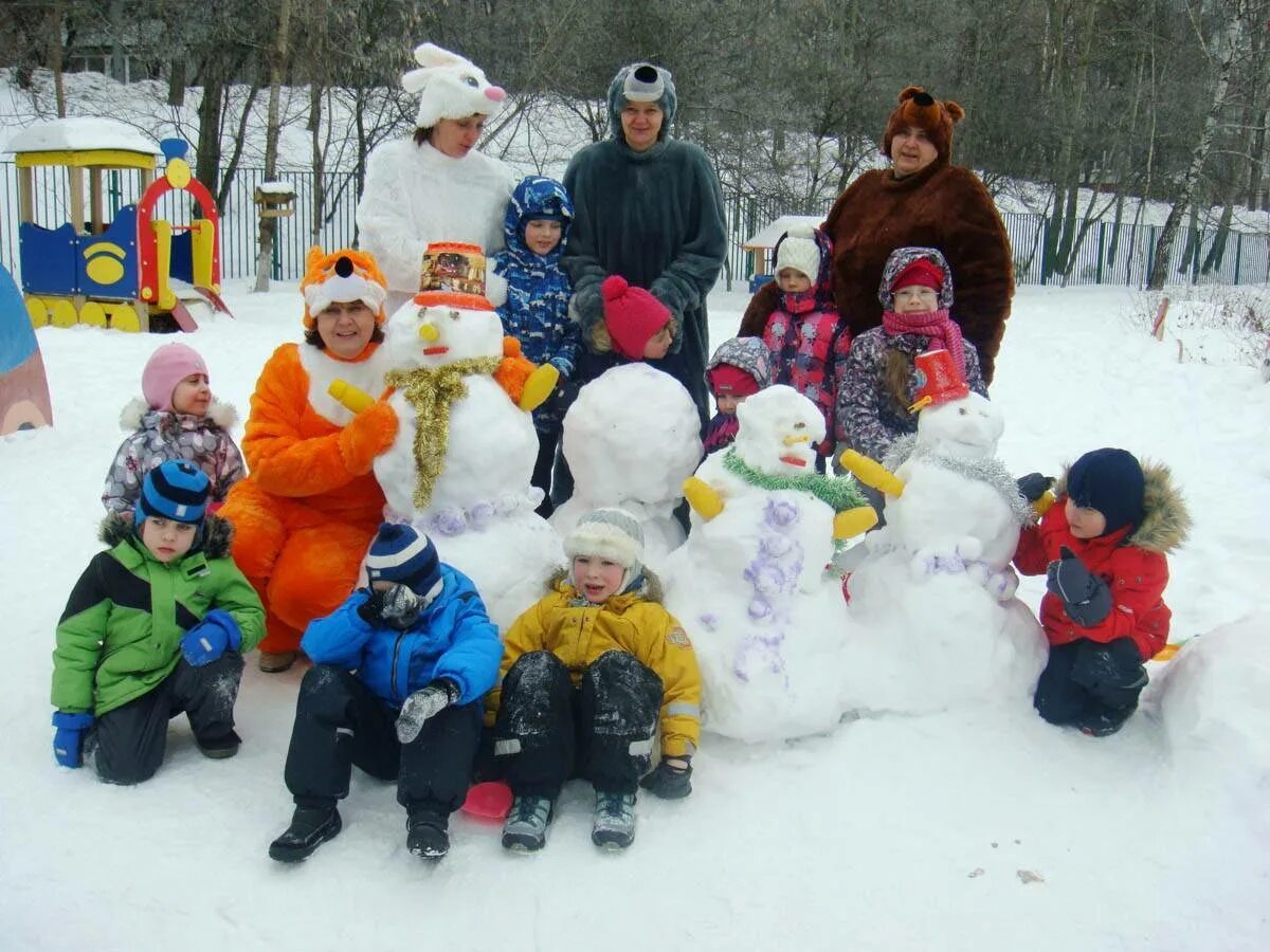 Развлечения зимой детям. Развлечения зимой. Зимние развлечения для детей. Зимние развлечения для дошкольников. Зимние развлечения для детей на улице.