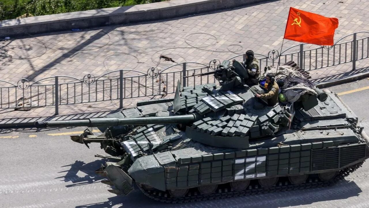 Операция военные танки. Т-90 на Украине 2022. Танк т-90 на Донбассе. Российская Военная техника. Украинские танки.