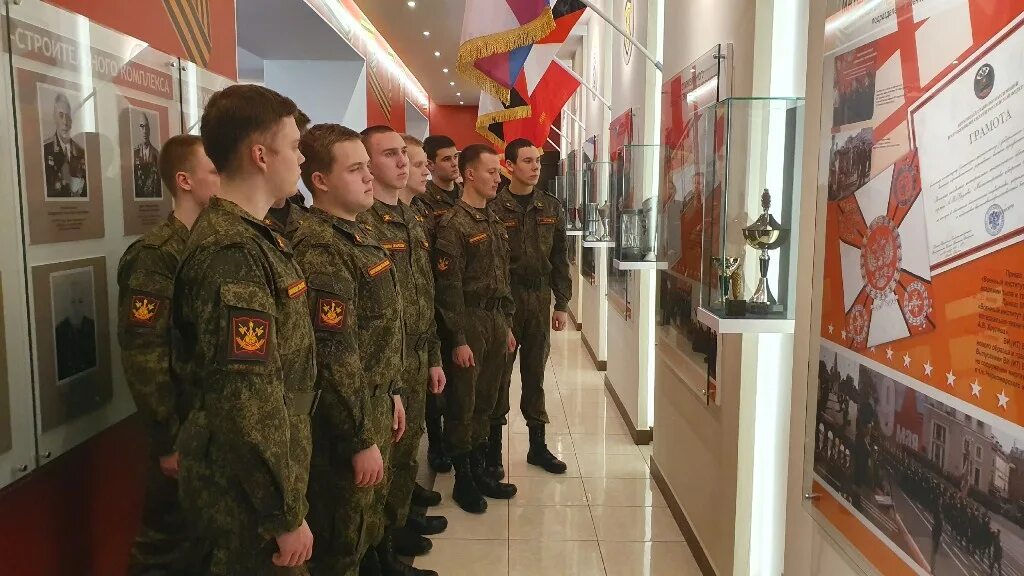 Инженерно техническая академия хрулева. Инженерно техническая академия хрулева. Военно-инженерный институт. Шеврон военной академии мто хрулева. Инженерно техническая академия хрулева.