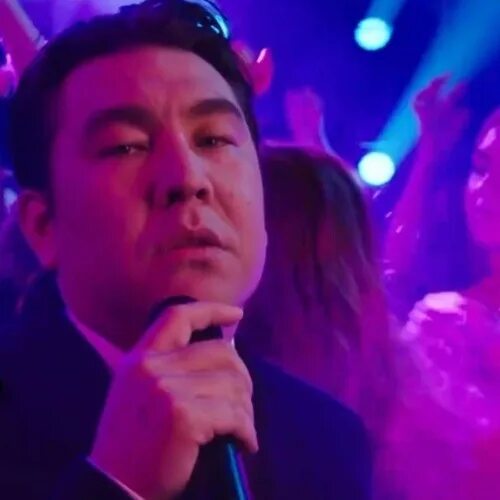 Мусагалиев нулевка слушать. Вячеслав макаров камызяки. Мусагалиев нулевка слушать. Однажды в россии тимур бабъяк азамат мусагалиев. Песня болт азамат.