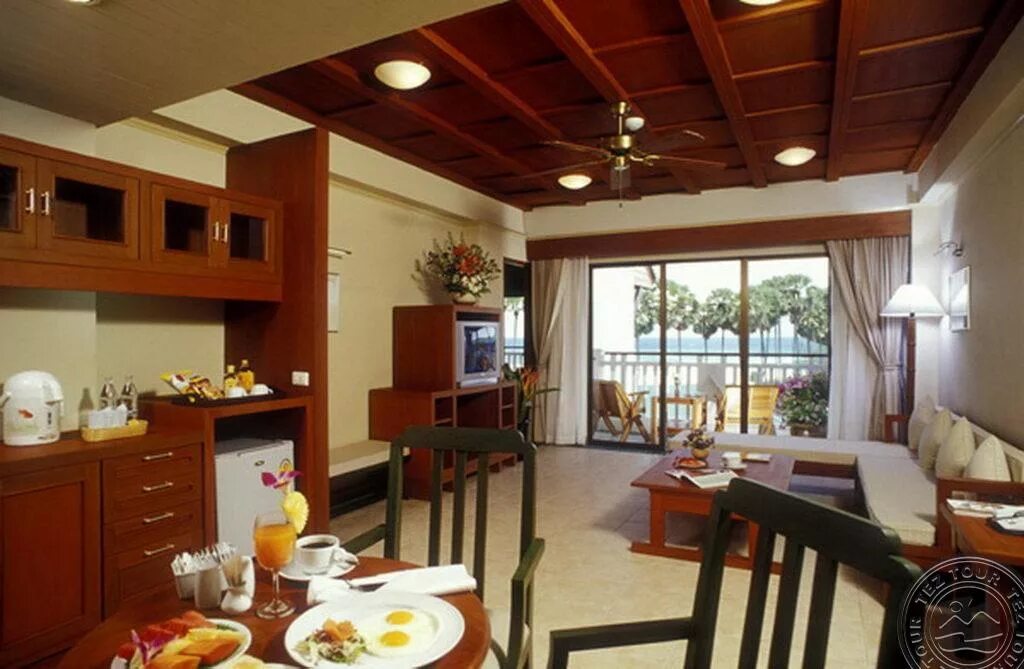 Отель karon princess hotel. Отель karon princess hotel. Таиланд, пхукет, отель karon princess hotel 3. Карон принцесс отель 3 пхукет фото. Karon princess hotel 3*.