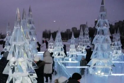 Ледовый елка для школьников
