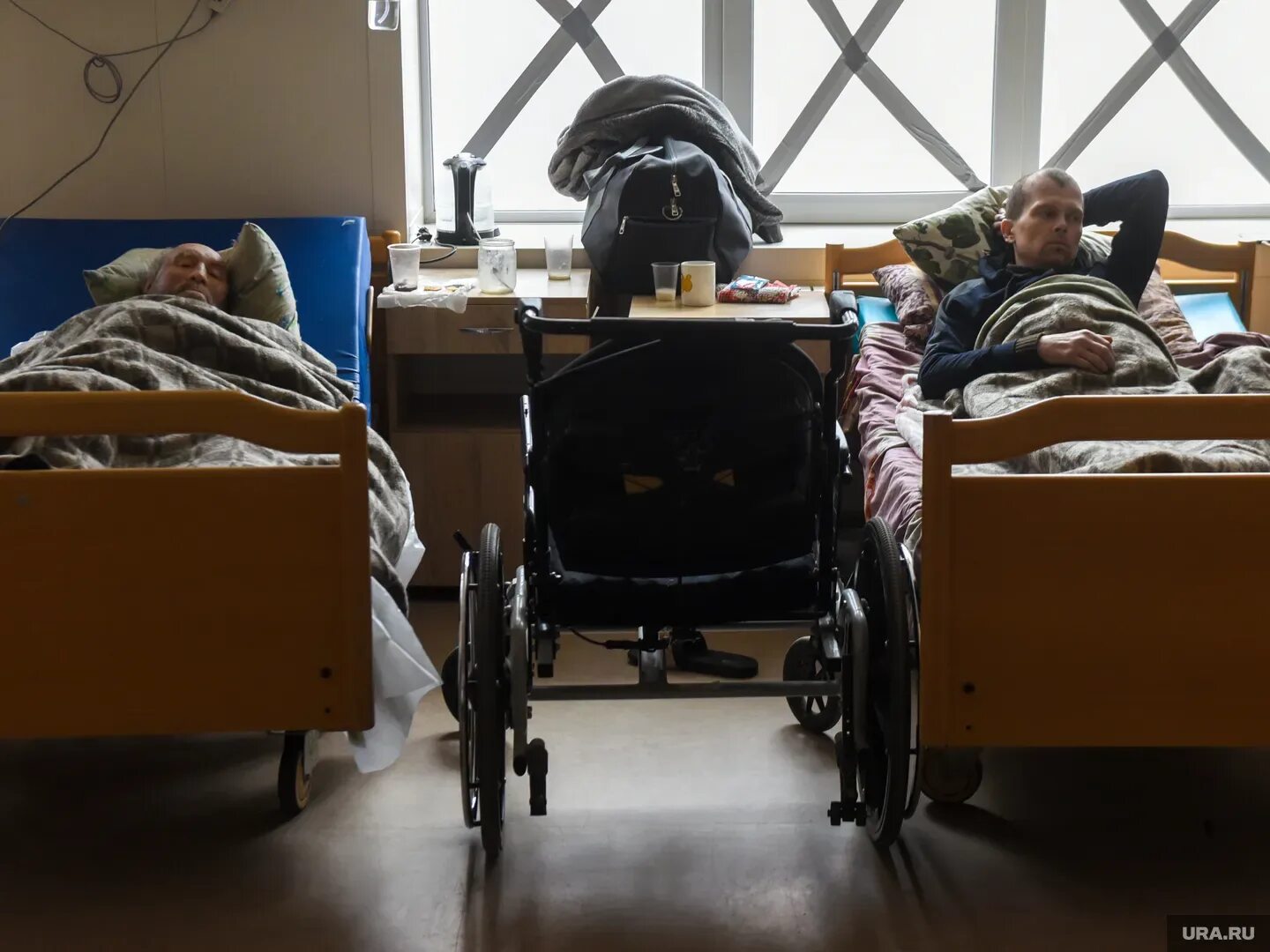 Госпитали на украине. Украинские солдаты в госпитале. Неопознанные российские военные в госпиталях. Раненые на Украине в госпитале.