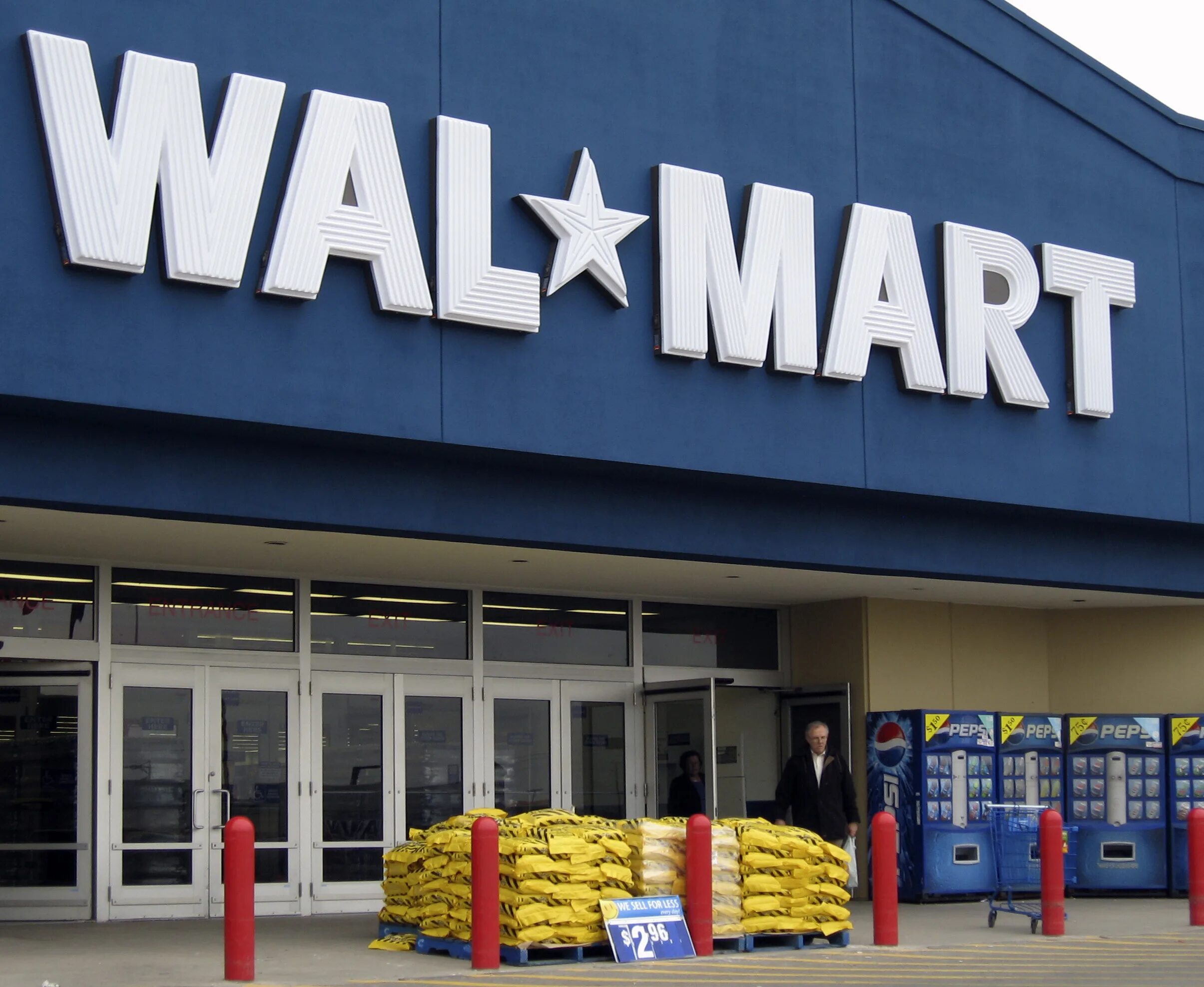 Wal mart. Первый магазин волмарт. wal-mart stores. волмарт лого. wal-mart stores логотип.