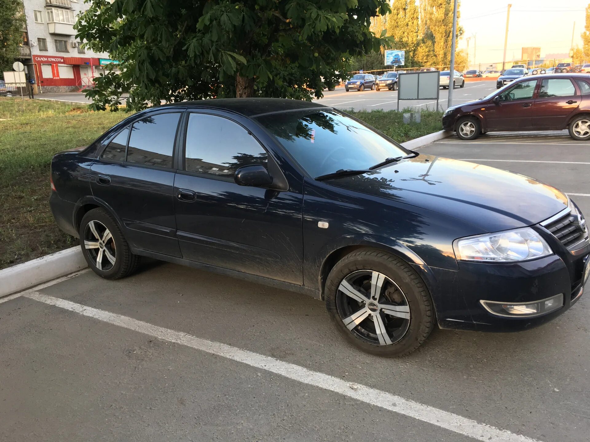 Ниссан альмера купить колеса. Альмера Классик на 14. Nissan Almera Classic диски r16. Nissan Almera Classic р 17. Альмера на 205 55 r16.