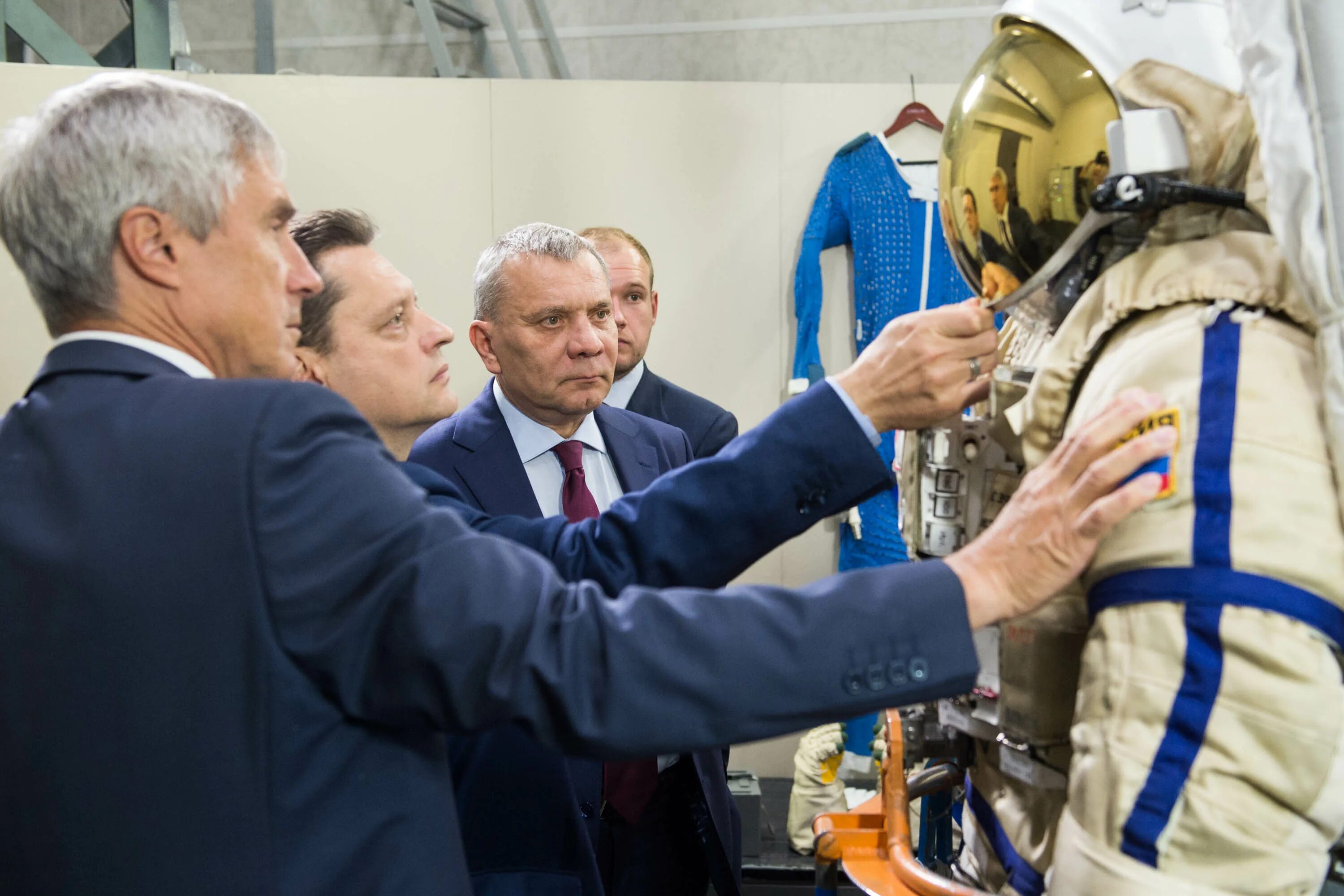 Роскосмос ю. Юрий борисов роскосмос. центр подготовки космонавтов. директор роскосмоса. директор роскосмоса борисов.