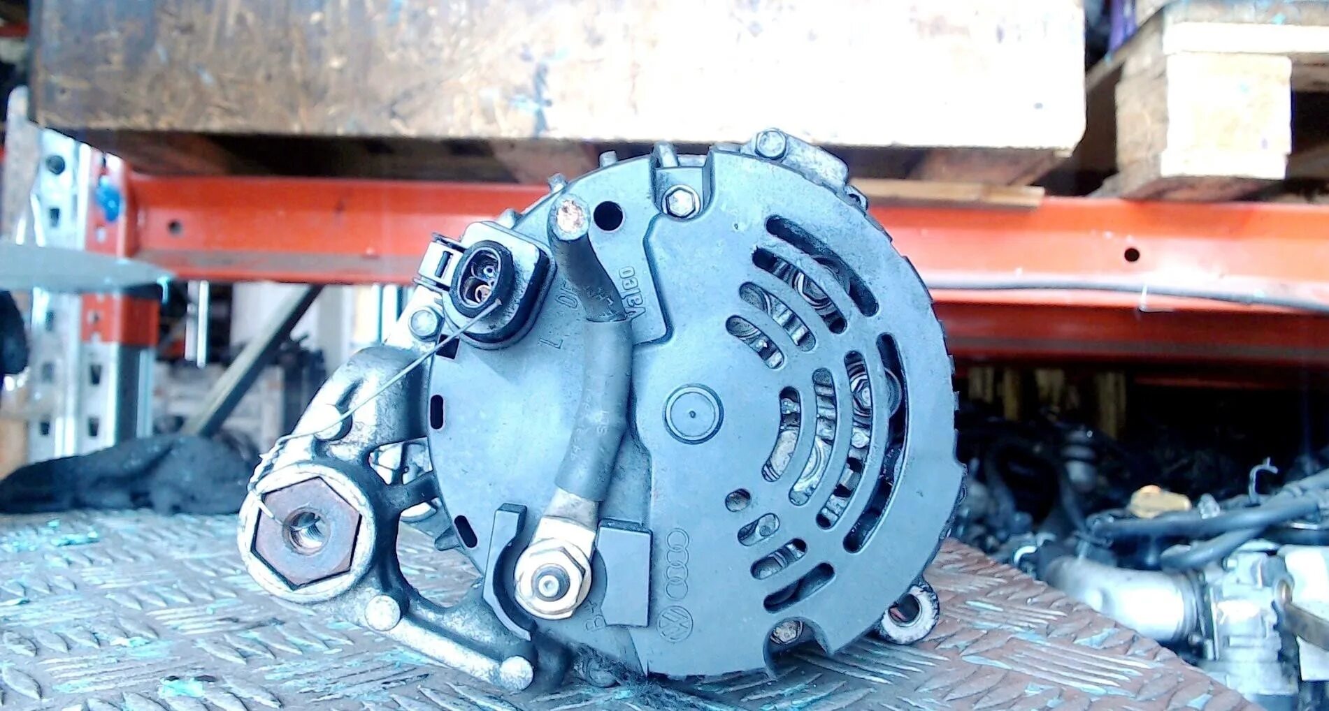 Генератор фольксваген гольф 1. Генератор фольксваген пассат в3. Провод генератора passat b3. Генератор vw passat b3 abs. Генератор пассат б5 1.