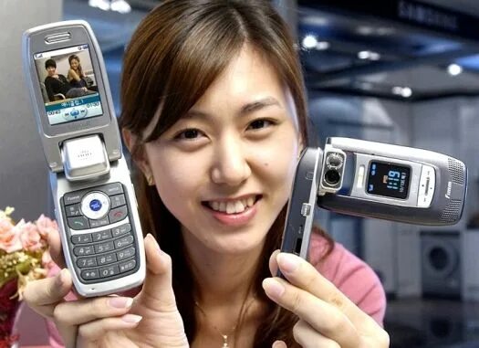 корейские смартфоны. корейские телефоны 2023. корейские сотовые телефоны. дорогие корейские телефоны. корейские телефоны samsung.