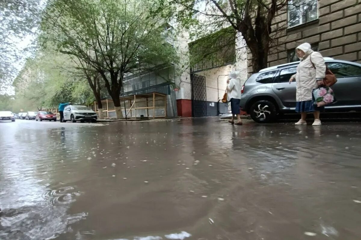 Дождливая астрахань. Астрахань после дождя. Будет ли дождь в астрахани. Астрахань после ливня. Будет ли дождь в астрахани.