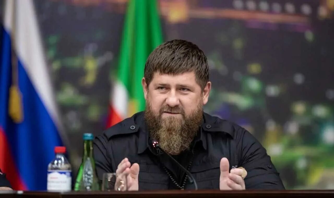 Что говорит кадыров сегодня. Кадыров 2025. рамзан кадыров 2025. рамзан кадыров глава чеченской республики. генерал ямадаев кадырова.