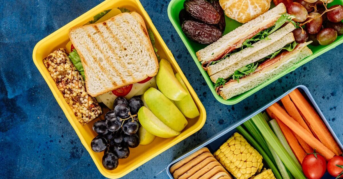 Сбалансированное питание. Овощи, фрукты, ягоды. Еда по другому как называется. Овощной перекус. Правильное питание.