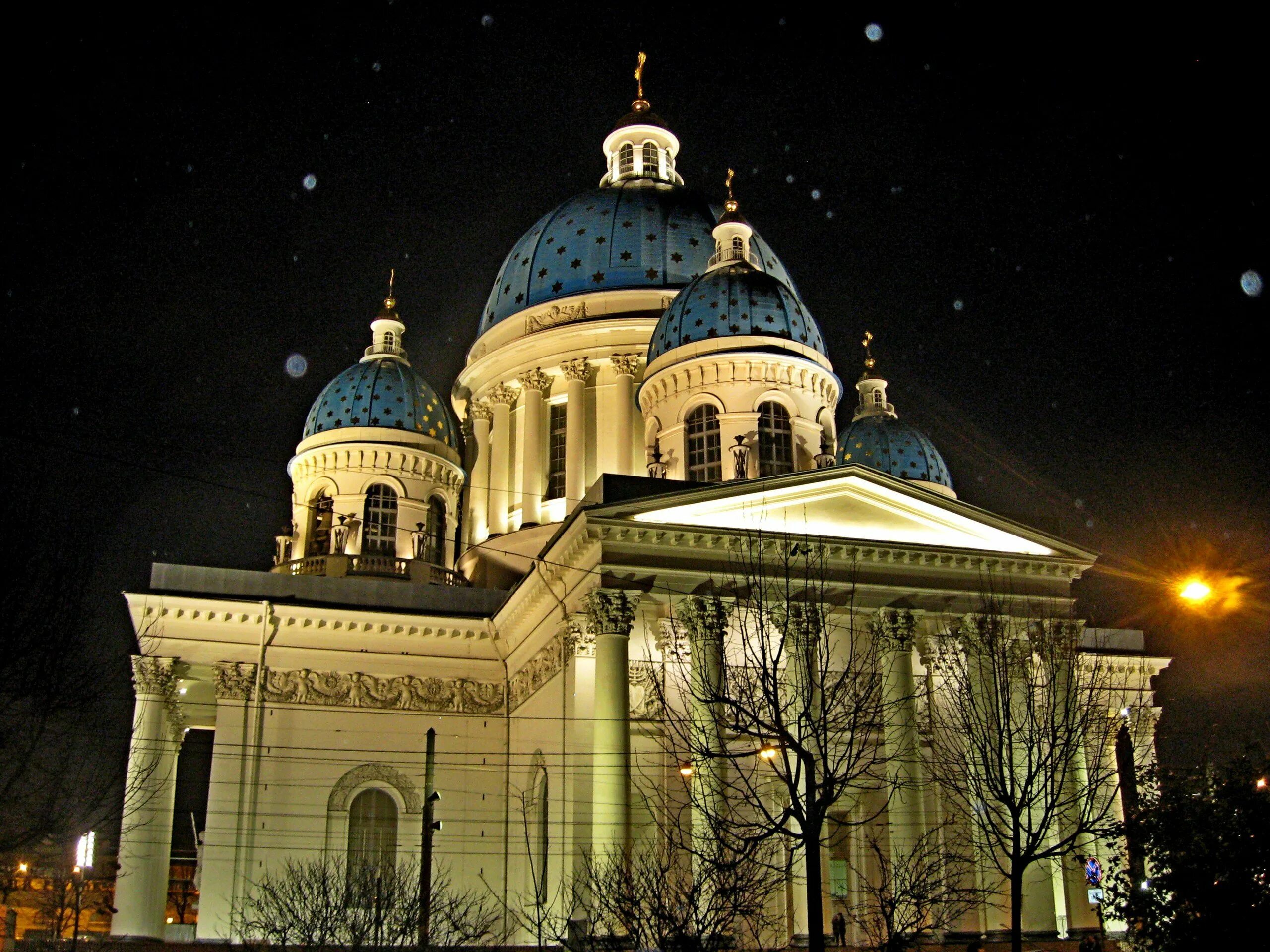 Сколько церквей в спб