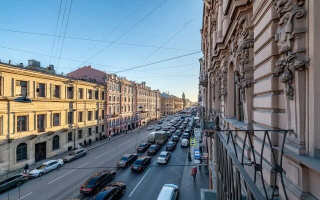 Купить комнату в 5-комн. квартире, 32 м² по адресу Санкт-Петербург, Литейный про