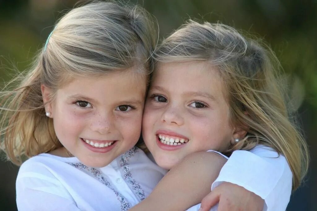 маленькие подружки. фотосессия с лучшей подругой. сестры олсен. две сестры. г сестрой.