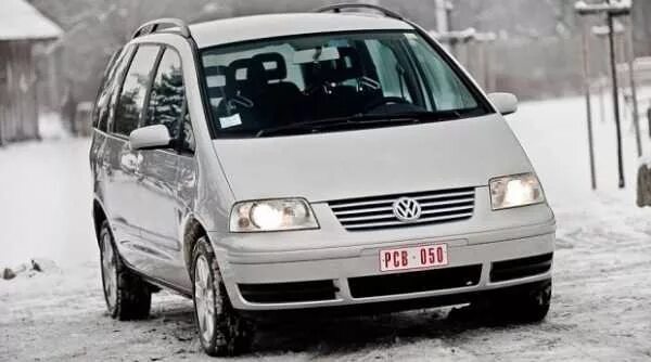 Фольксваген шаран 1 купить. Фольксваген Шаран 1 поколение. Volkswagen Sharan 1998 года. Фольксваген Шаран первого поколения. Опель Шаран.