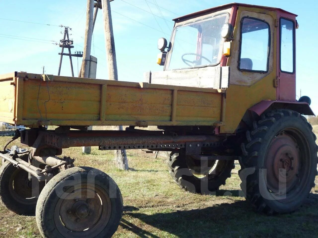Сельхозтехника б у оренбургская область. Трактор ХТЗ Т 16. Тонированный т 16. Сенокоска для трактора т16. Шасик.