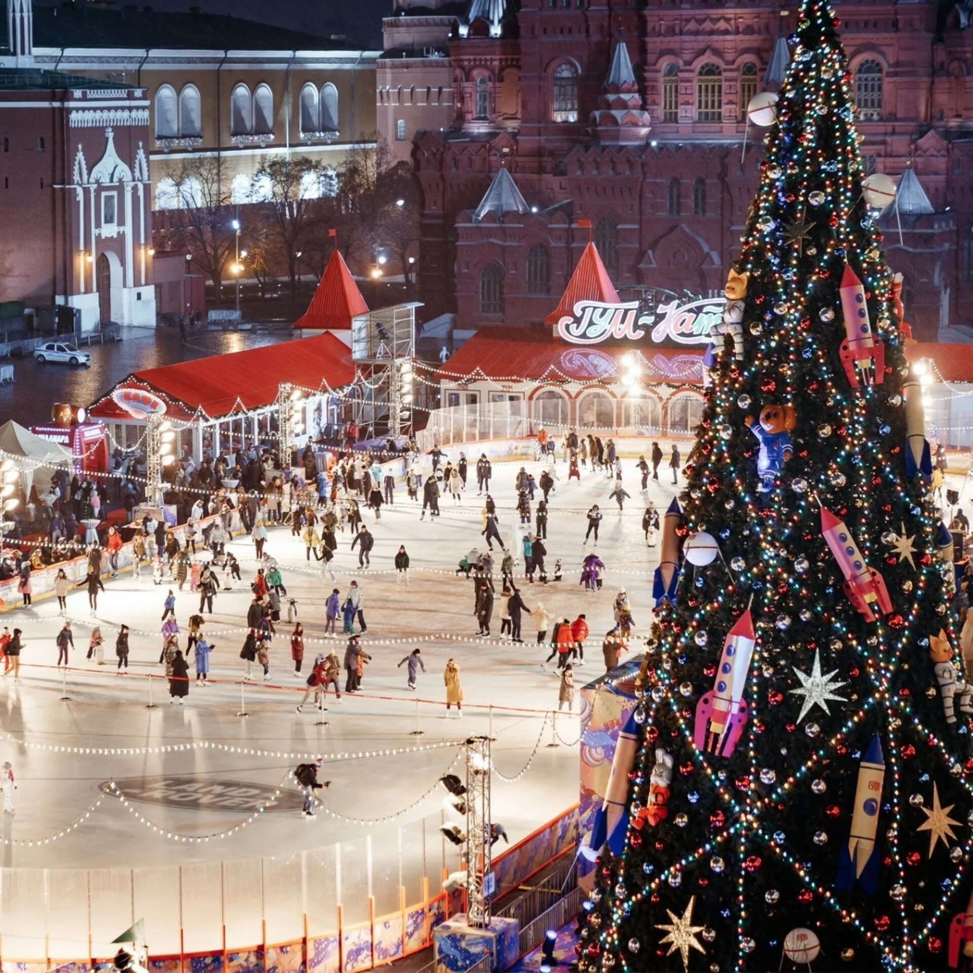 Red square nova
