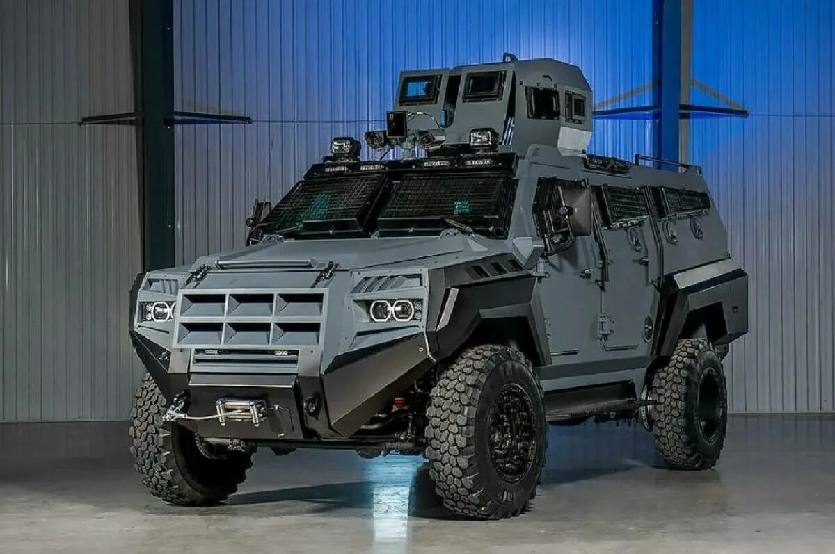 Com. Броневик отели. Com. Броневик сайт бронирования. Bronevik логотип.