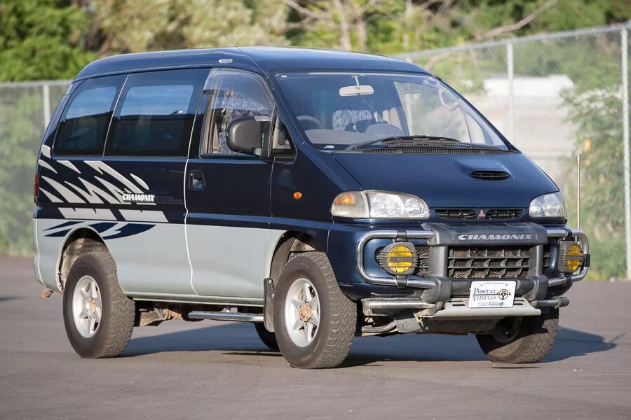 Мицубиси Делика l500. Мицубиси Делика 4. Mitsubishi минивэн Delica. Mitsubishi Delica 4x4 2000. Delica продажа