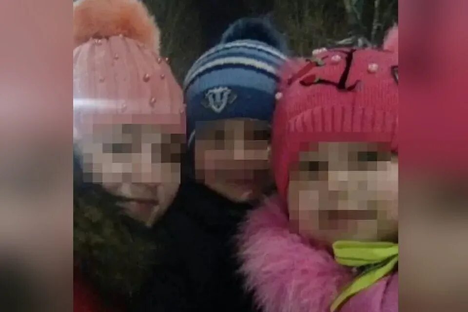 Петербург избил ребенка. Петербург избил ребенка. Петербург избил ребенка. Инцидент на детской площадке в спб. Петербург избил ребенка.