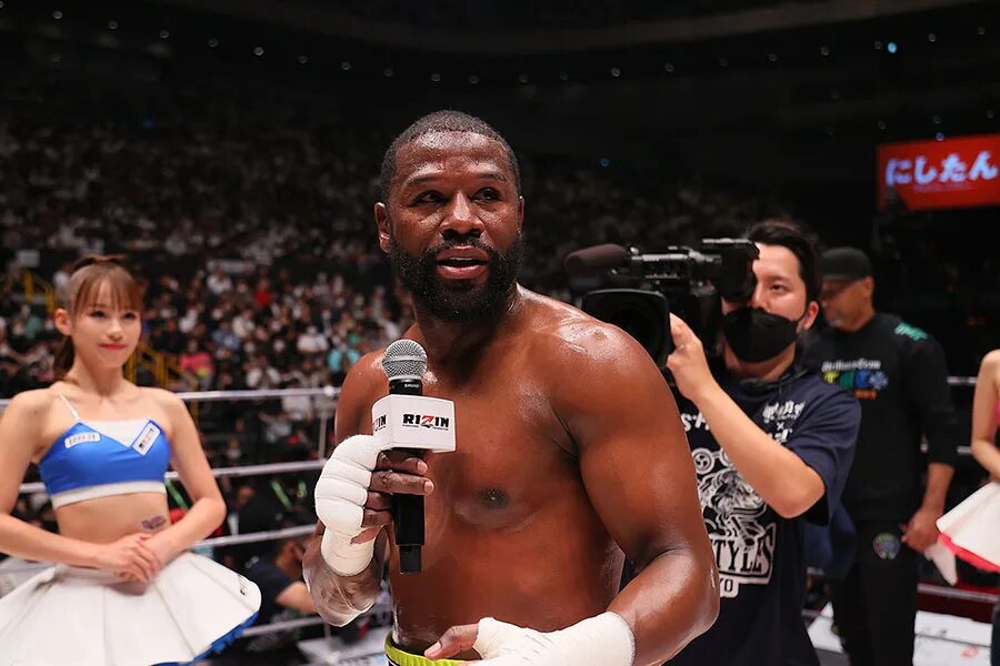 Флойд фф. Floyd mayweather. Роджер мейвезер. Флойд мейвезер бой. Флойд мейвезер 2022.