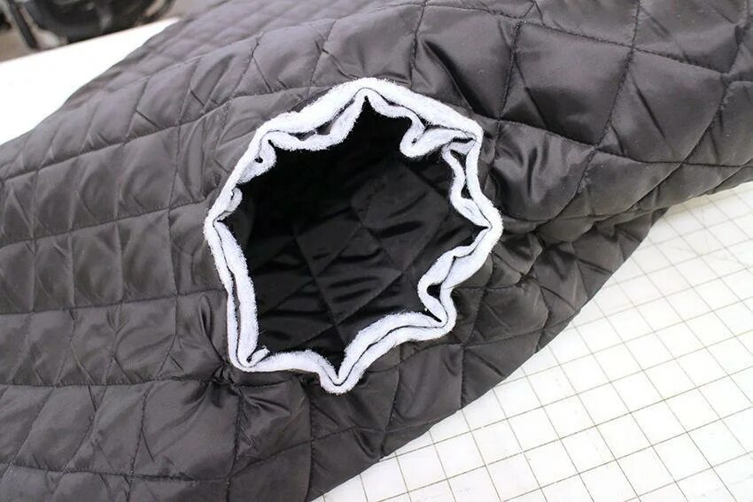 Лекала пуховика зимнего. Как сшить пуховик. Стеганое пальто одеяло. Пуховик одеяло. Как сшить пуховик.