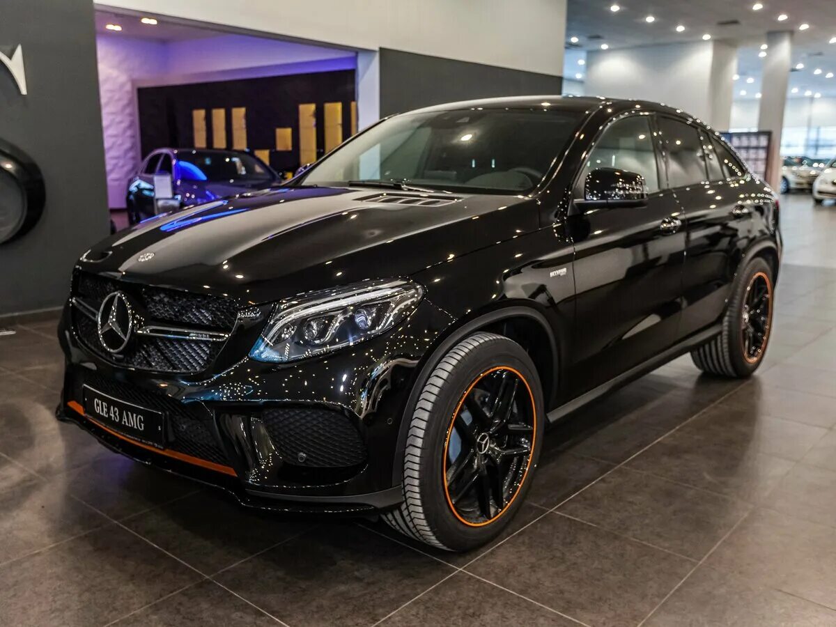 Купить gle купе мерседес. Мерседес GLE Coupe. Mercedes-Benz GLE Coupe AMG I (c292) 43 AMG, 2019. Мерседес GLE Coupe c292. Мерседес GLE AMG 2019 черный.