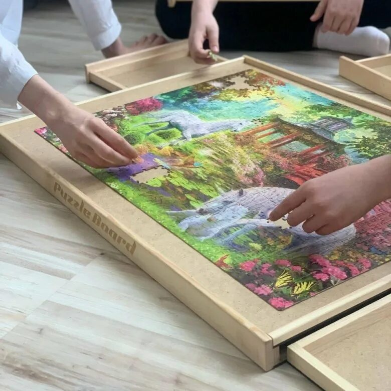 Стол для пазлов. Стол сверху под наклоном. Как построить стол из пазла. Пазл «к столу!». Пазл «к столу!».