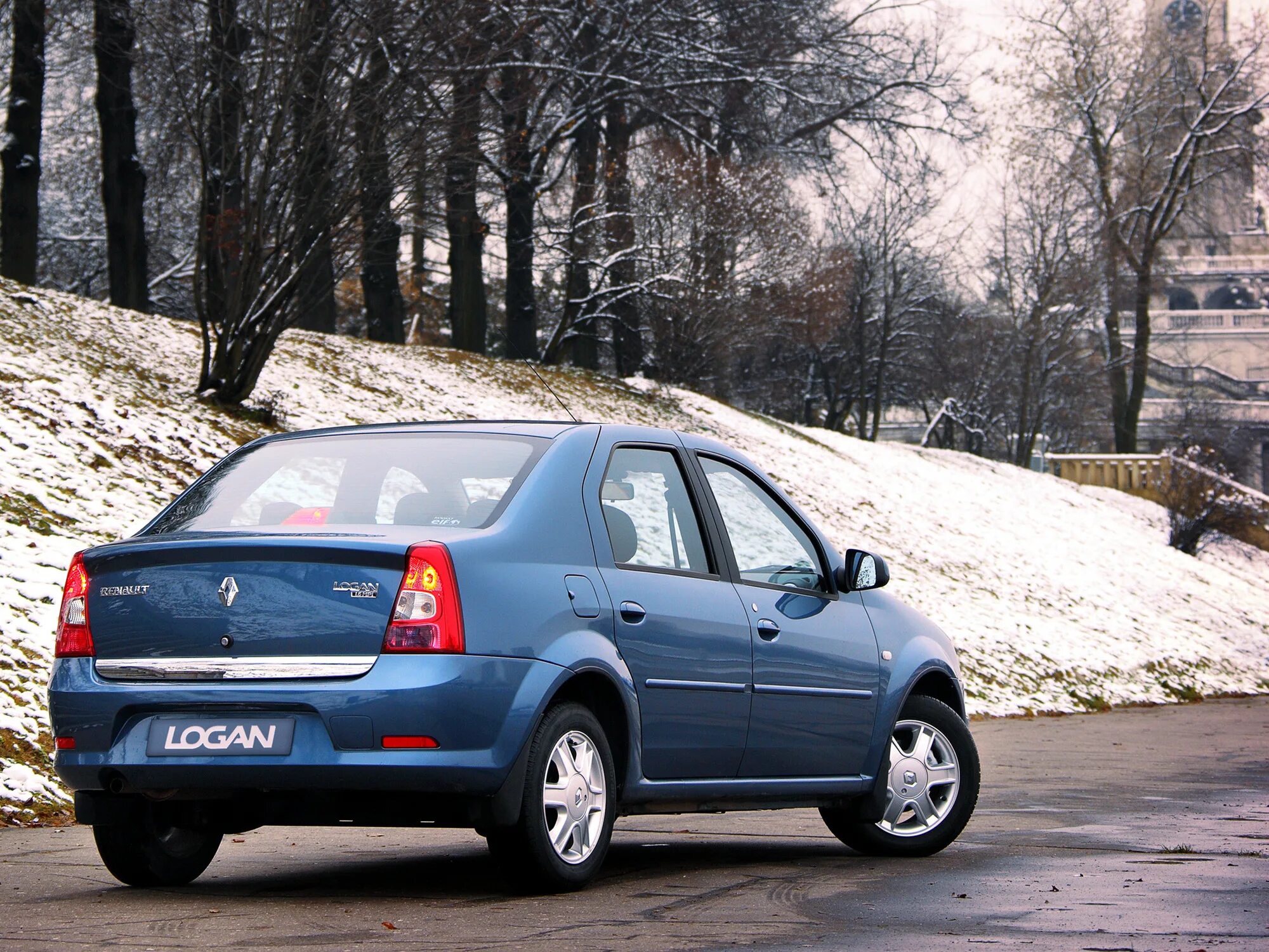 Рено логан 1 0. Рено логан 1 поколение. renault logan 2009. renault logan 10. логан renault logan.