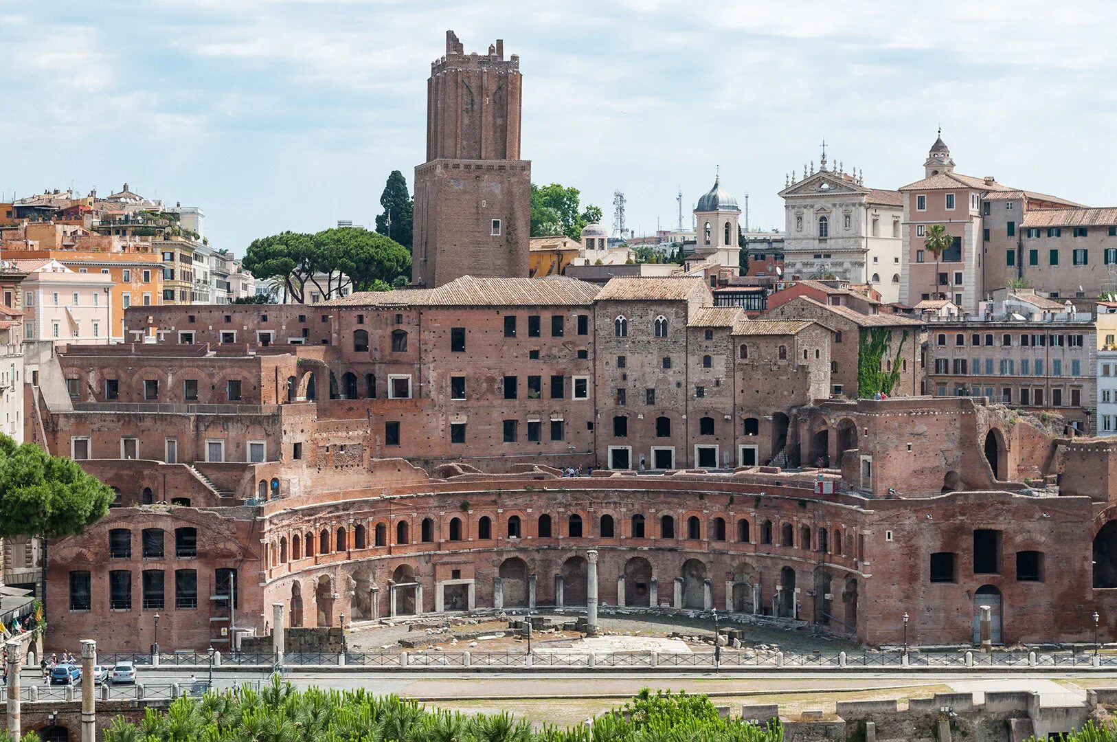 вечный город 6. разлив тибра. э. храм антония и фаустины в кампо ваччино. римский амфитеатр гуэльма.