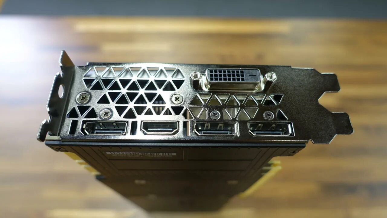 4060 1070. Geforce gtx 1070 8gb gigabyte. Gtx 1070 ti чип. Крепление rtx 3070. 4060 1070.