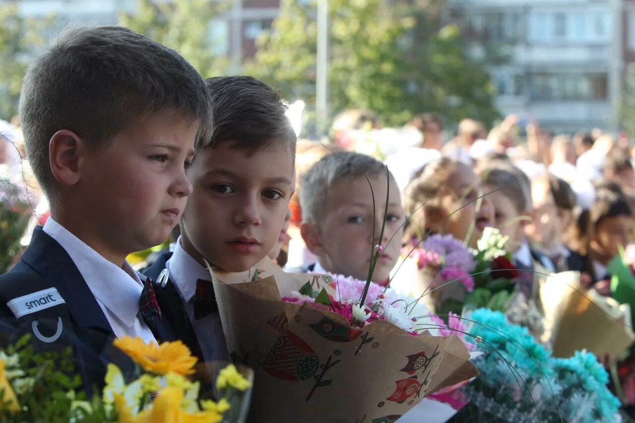 Санкт петербург школа 110. Школа 110 Выборгского района. Школа 110 Выборгского района Санкт-Петербурга поэтический бульвар. 110 Школа Выборгского района на поэтическом. Школа 110 на поэтическом бульваре.