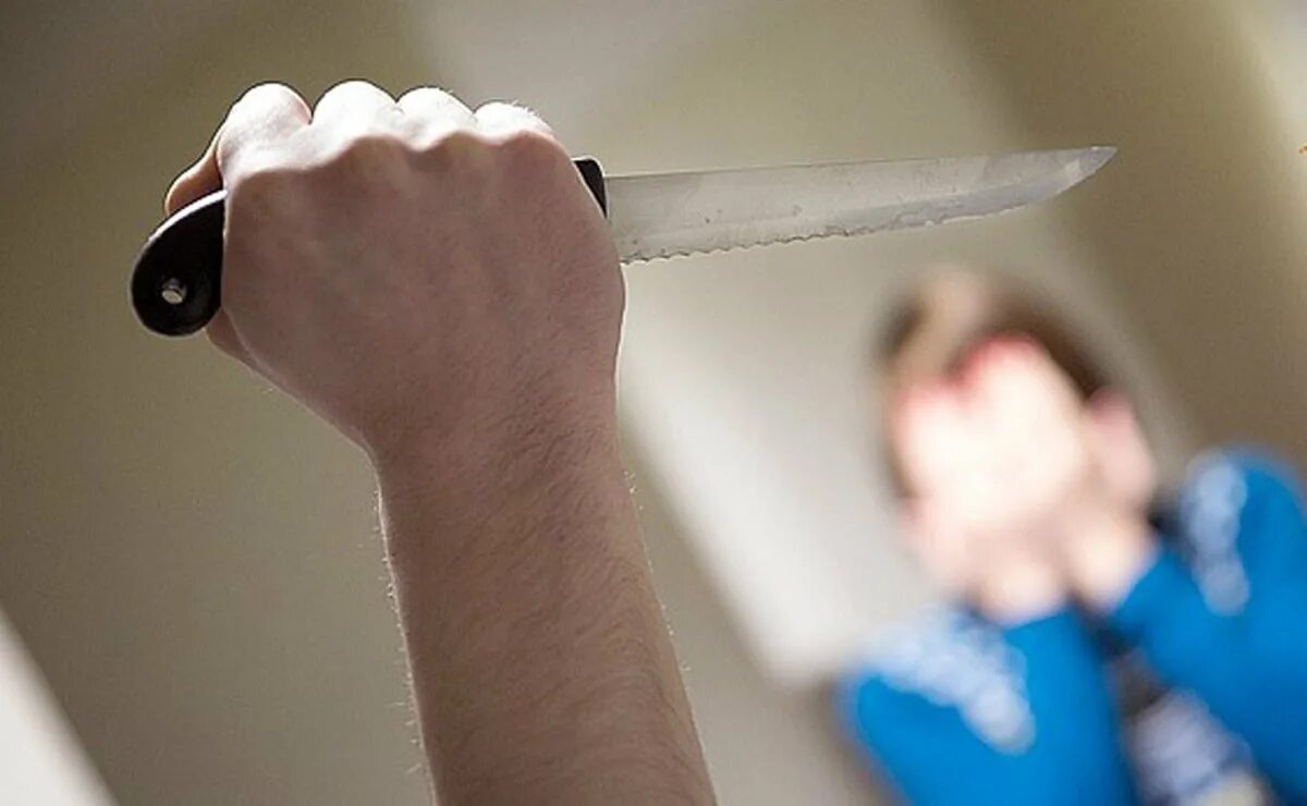 Нанес несколько ударов ножом. Самый запрещенный нож. Самый запрещенный нож. Нанес несколько ударов ножом. Нанес несколько ударов ножом.