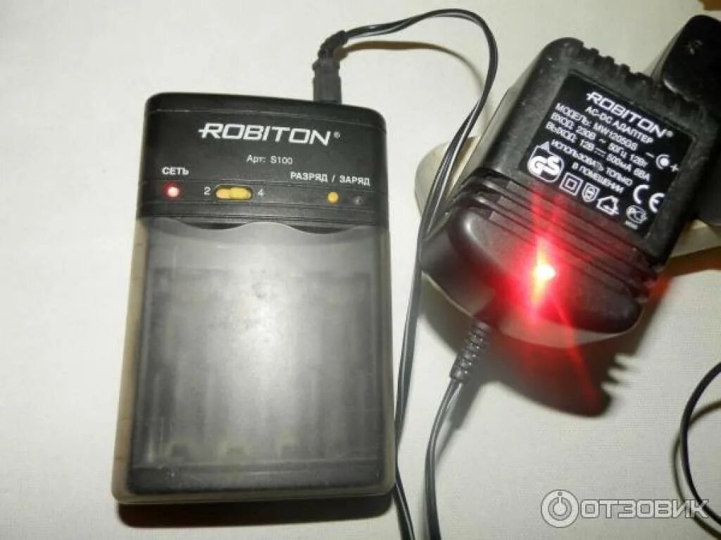 Smart s отзывы. Robiton Smart s100. Robiton s100 разъем. Robiton ААА. Robiton smart4 9v.