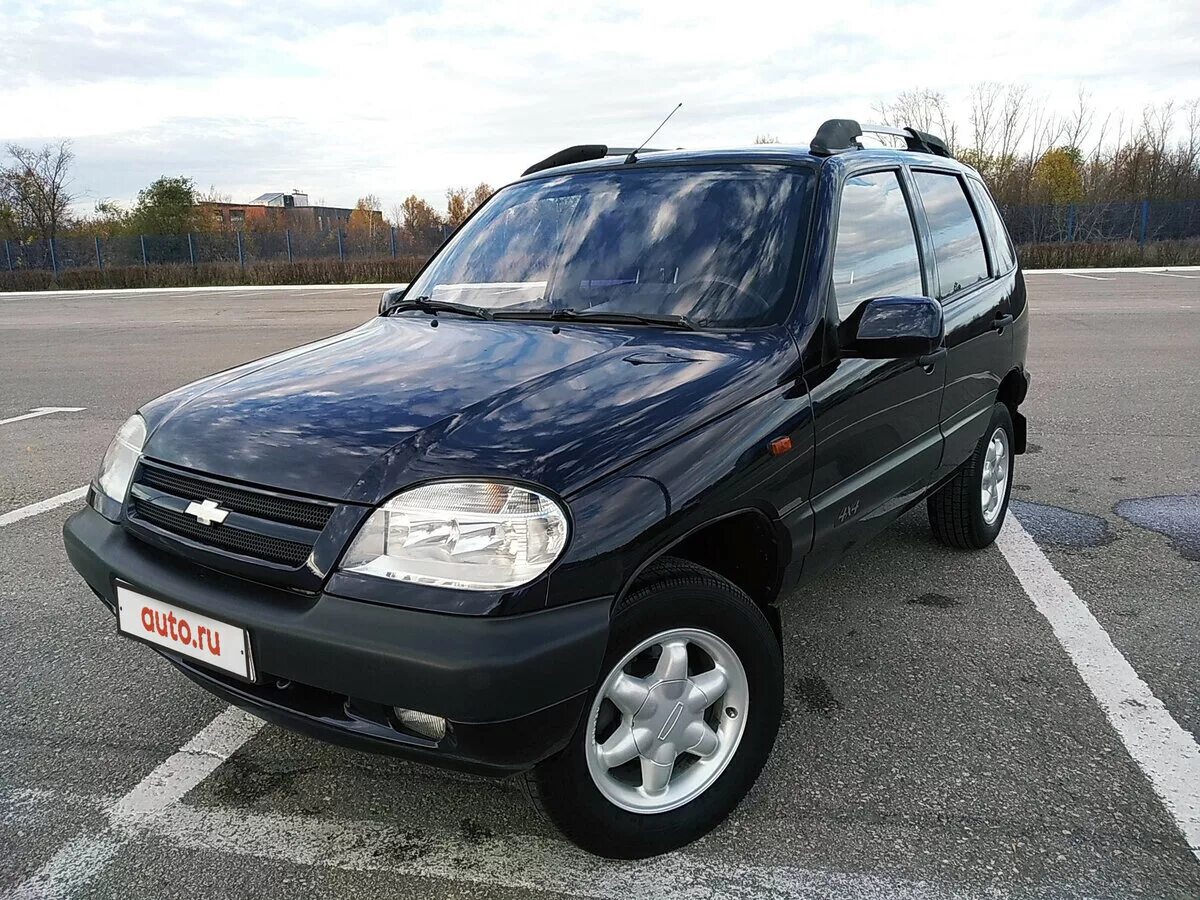 Niva chevrolet 2005 года. Chevrolet niva 2005. шевроле нива 2005 темно -зеленный. шевроле нива 2005. Niva chevrolet 2005 веа.